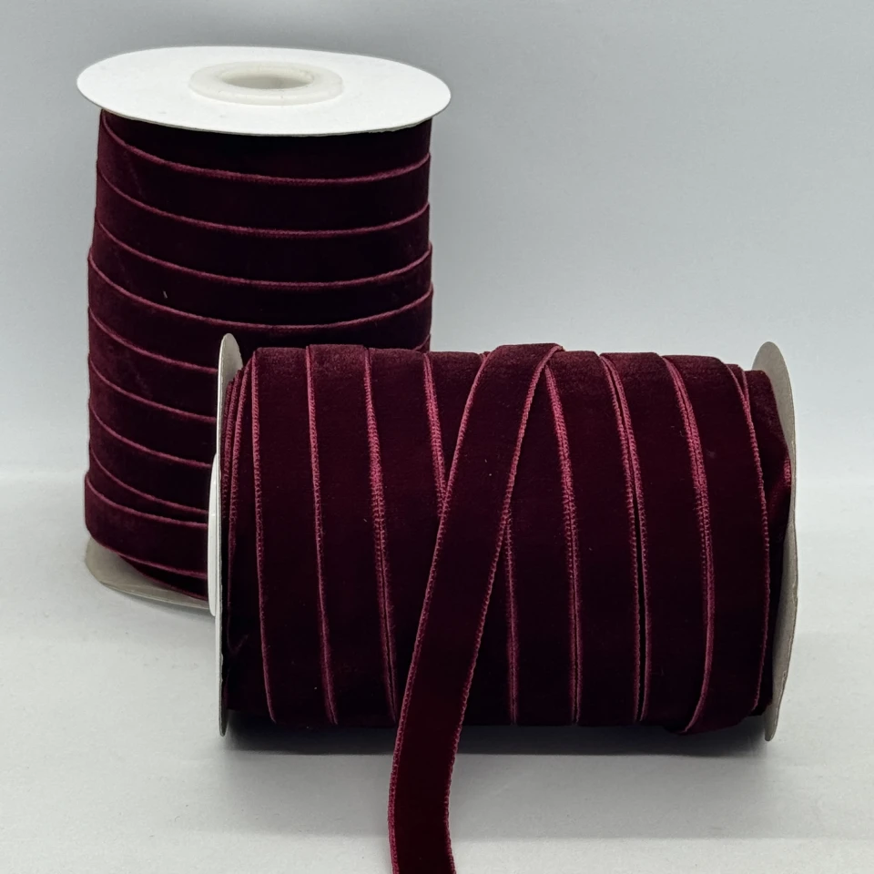 Стрічка оксамит 1 см (25 ярдів/22,75 м.), 44 гранатовий
