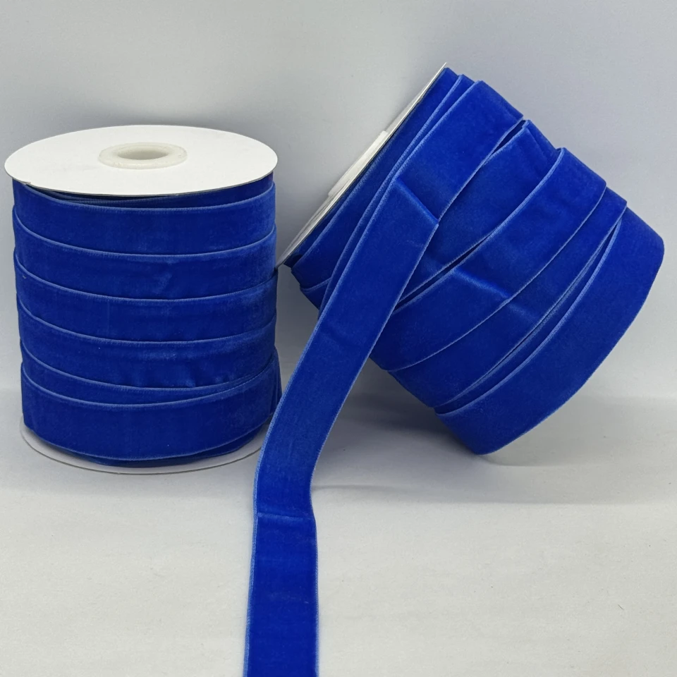 Стрічка оксамит 2 см (25 ярдів/22,75 м.), 50 електрик