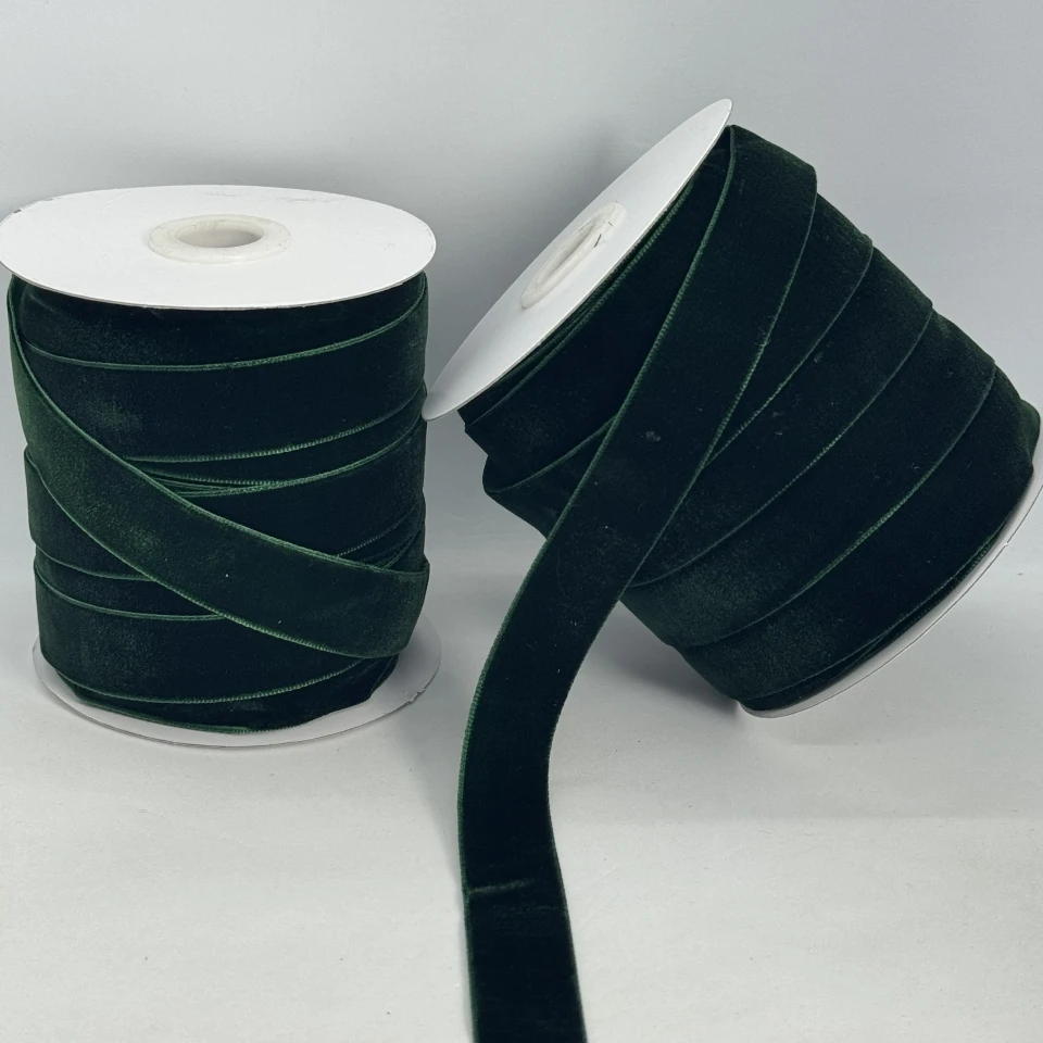 Стрічка оксамит 2 см (25 ярдів/22,75 м.), 93 темний зелений