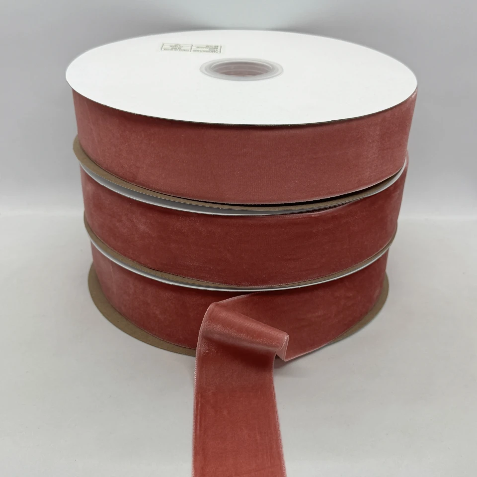 Стрічка оксамит 3.8 см (25 ярдів/22,75 м.), 10 рожева пудра