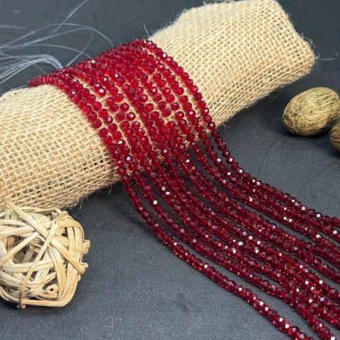 Хрусталь на нитці 4 мм (10*113 шт.), М017 темний червоний