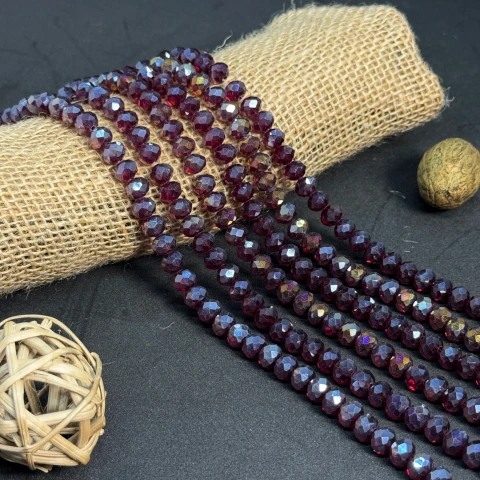 Хрусталь на нитці 8 мм (10*63 шт.), М135 бордовий