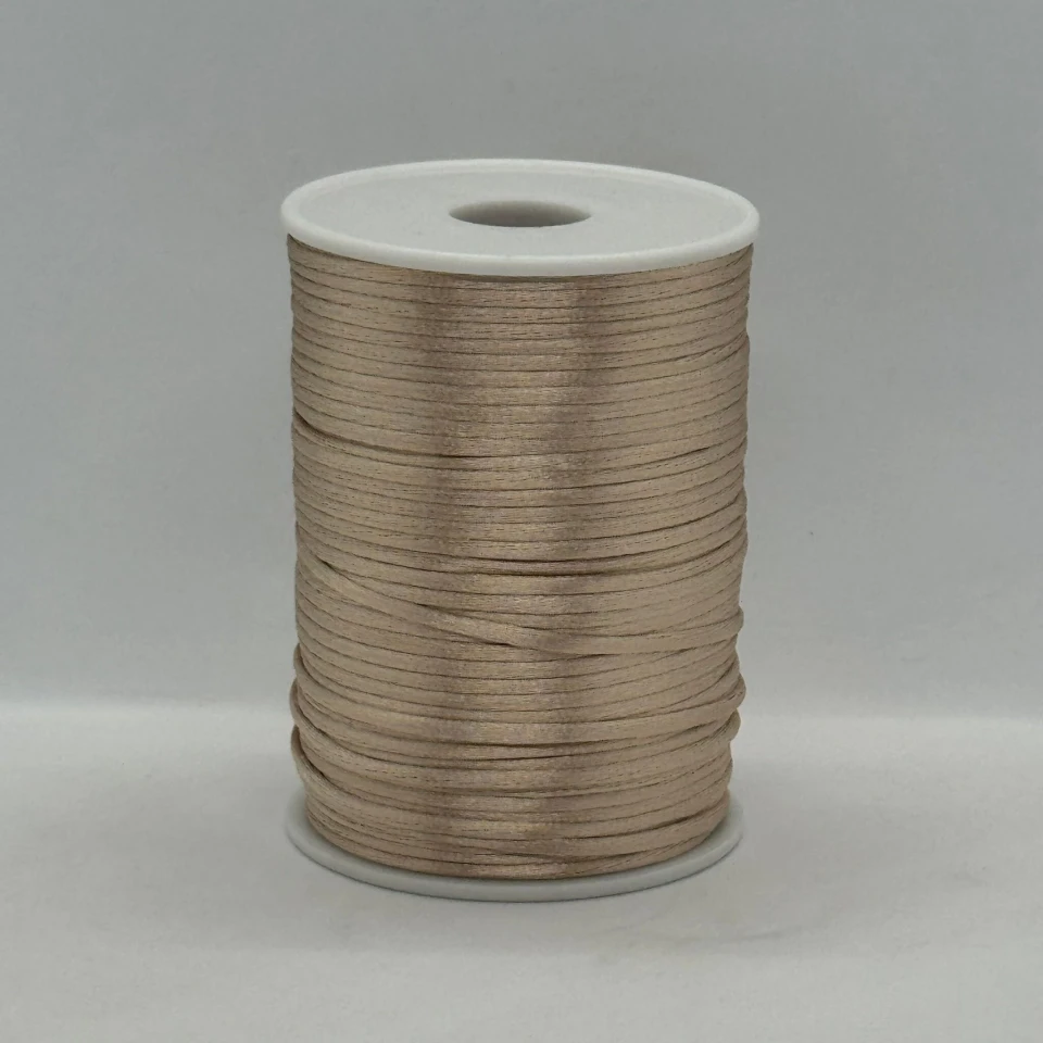 Атласная корсетная тесьма 2.3 мм (100 ярдов/91,44 м.), 16 мягкий бежевый