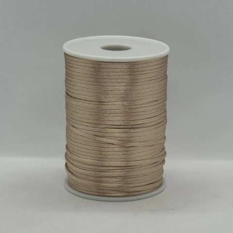 Атласная корсетная тесьма 2.3 мм (100 ярдов/91,44 м.), 16 мягкий бежевый