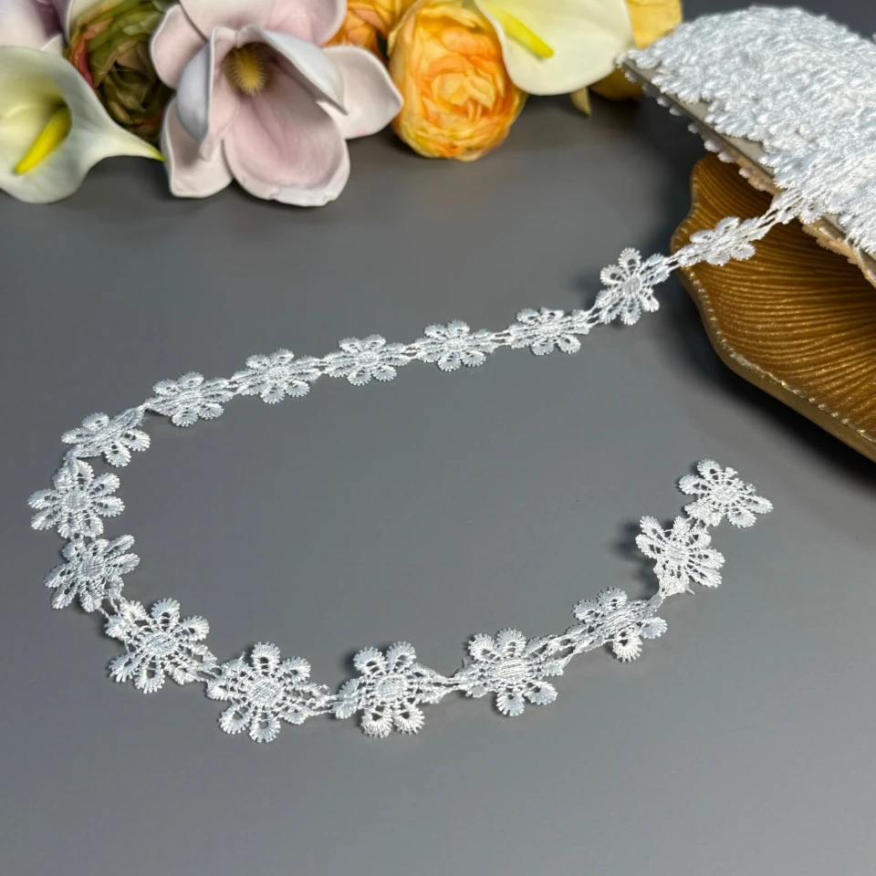 Кружево полиэстер ВВ102551а 2,5 см(30 ярдов/27.3 м.), 42 тёплый белый