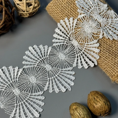 Мереживо поліестер 1919 см. 9 см.(20 метрів), білий