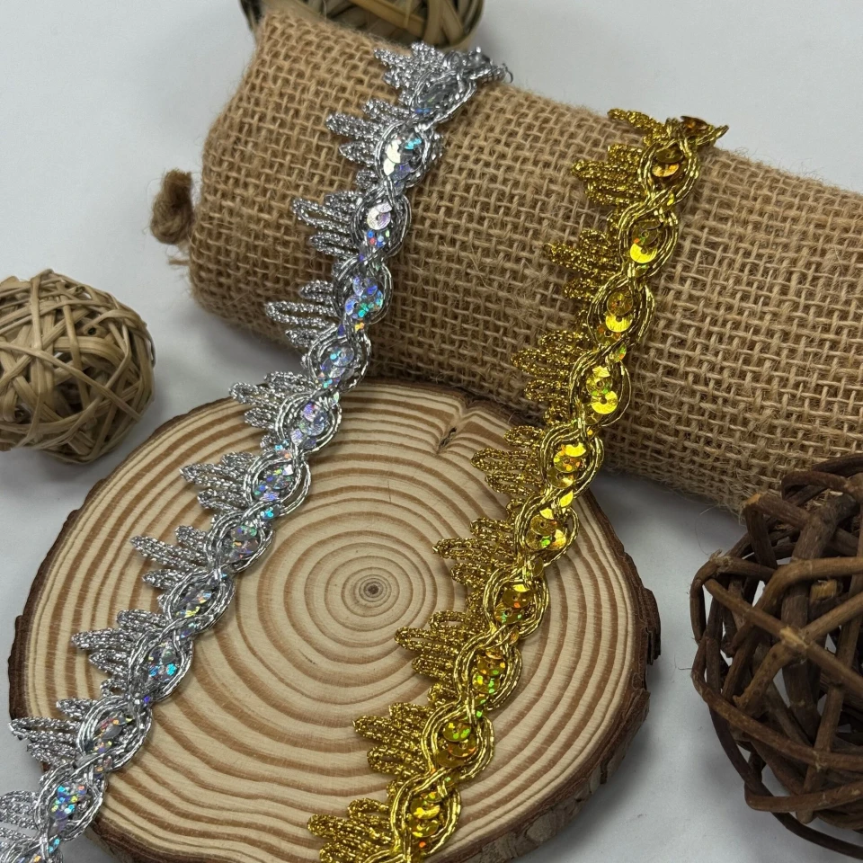 Тасьма люрекс 13-5657 (20 ярдів/18,28 м), золото АВ