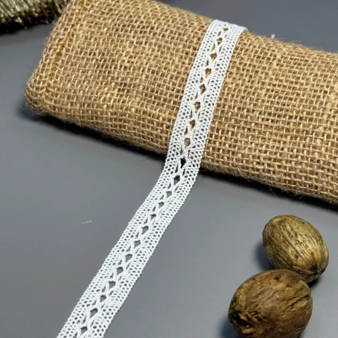 Мереживо макраме 5212  1,5 см.(300 ярдів/274,3 м.), молочний