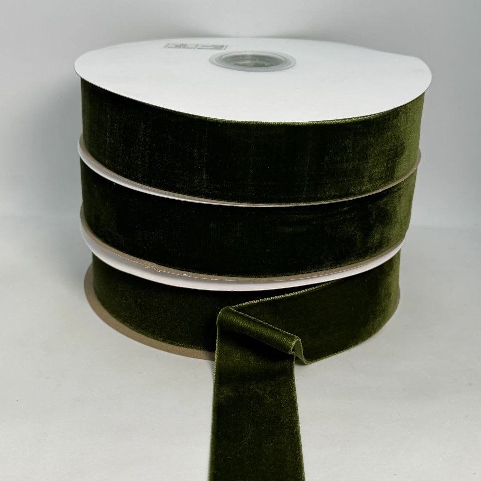 Стрічка оксамит 3.8 см (25 ярдів/22,75 м.), 36 оливковий