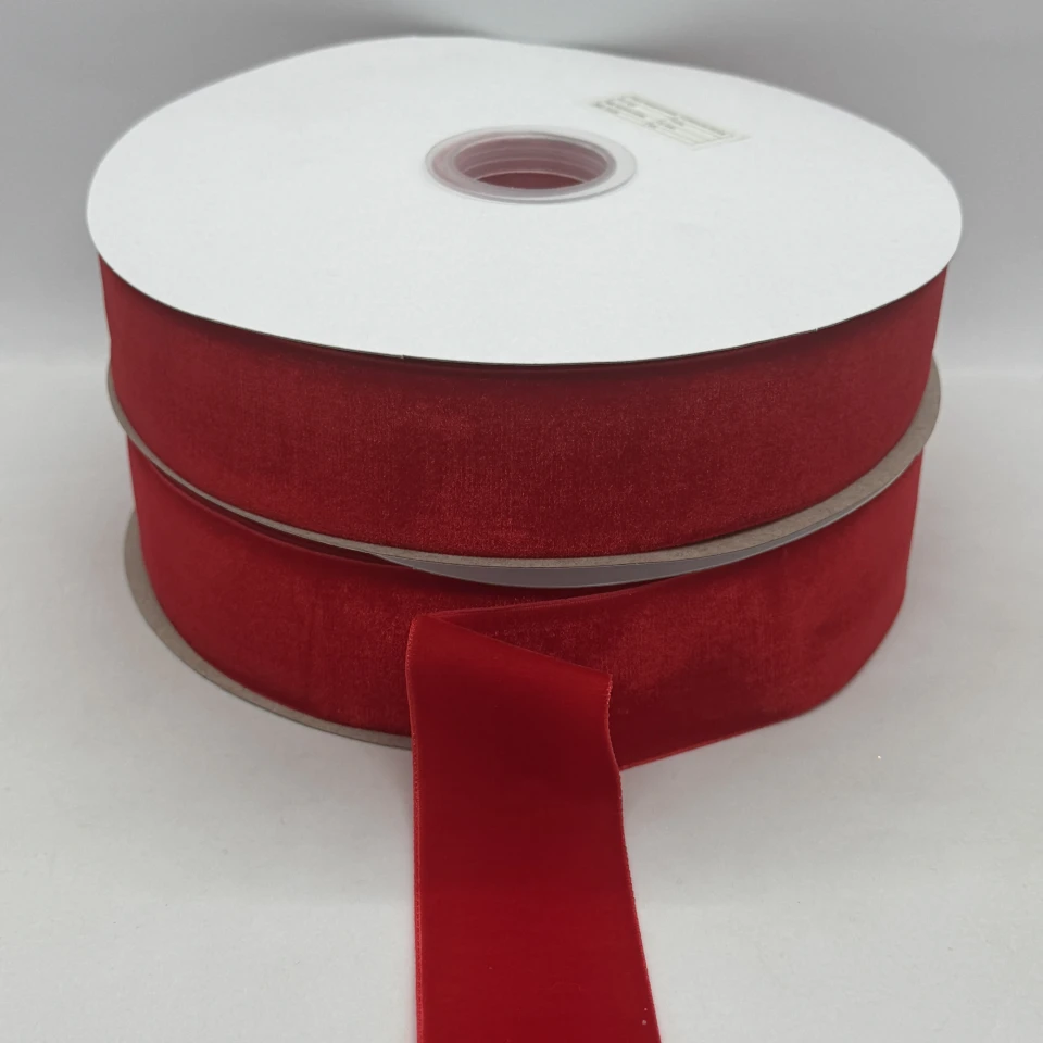 Стрічка оксамит 3.8 см (25 ярдів/22,75 м.), 40 світлий червоний