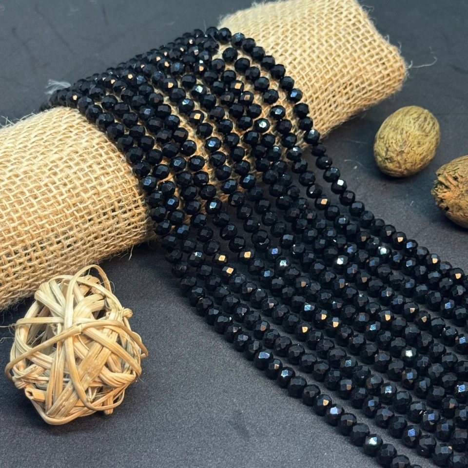 Хрусталь на нитці 6 мм (10*83 шт.), М002 чорний