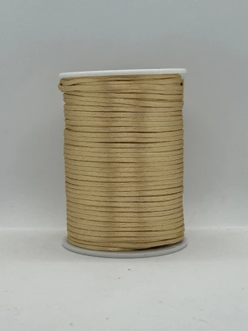 Атласная корсетная тесьма 2.3 мм (100 ярдов/91,44 м.), 101 светлый бежевый