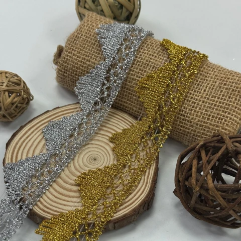 Тасьма люрекс 13-15059 (20 ярдів/18,28 м.), золото