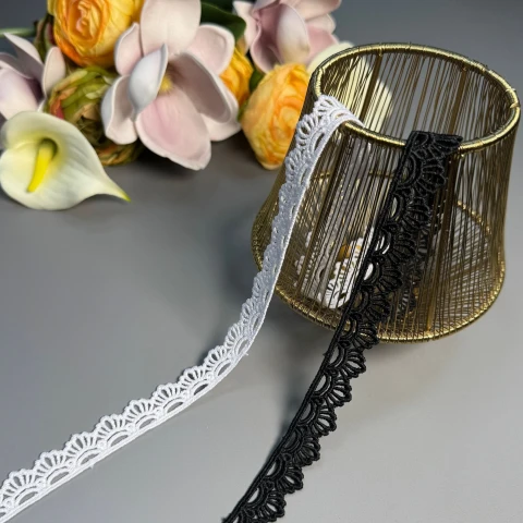 Мереживо поліестер ВВ104357 2 см.(30 ярдів/27.3 м.), білий