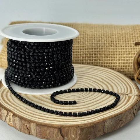 Цепі камні на бабінах ss 10 2.8 мм (10 ярдів/9,14 м.), чорний+чорний