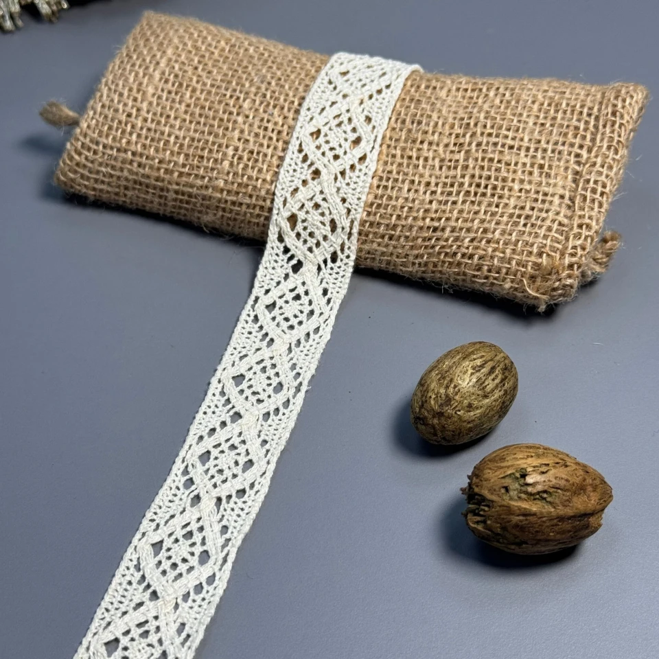 Мереживо макраме А6239 3 см (100 ярдів/91,4 м), бежевий