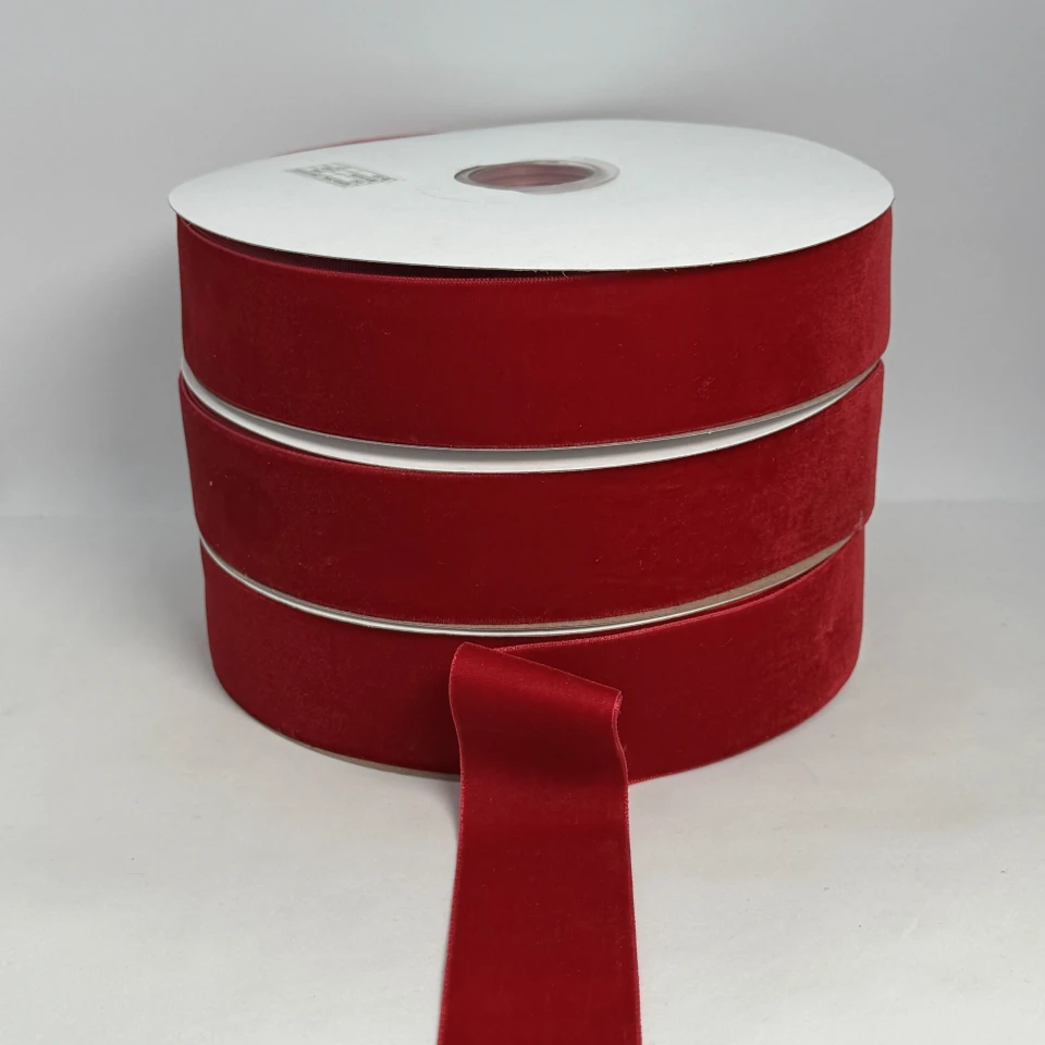 Стрічка оксамит 3.8 см (25 ярдів/22,75 м.), 81 темний кораловий