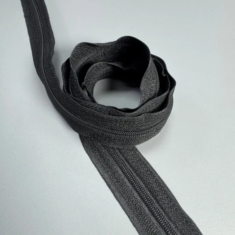 Блискавка в рулоні Т3 (200 ярдів/182 м.), чорний