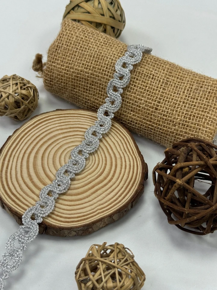 Тасьма люрекс 10754 (20 ярдів/18,28 м.), срібло